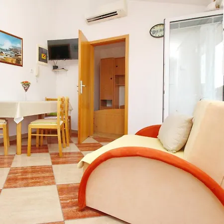 Guest house Aquarium Dorcic Baska (Krk)