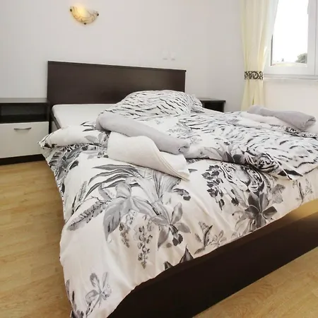 Konukevi Aquarium Dorcic Baška