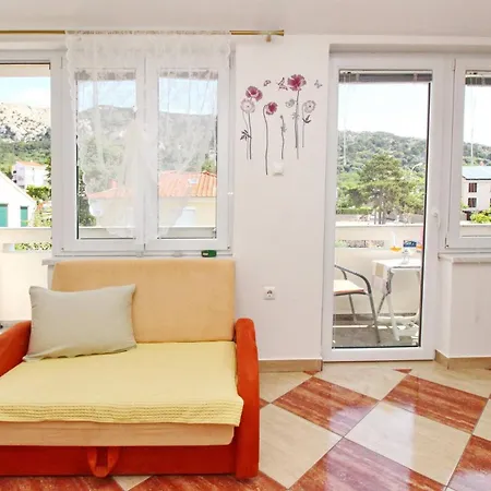 Aquarium Dorcic ゲストハウス